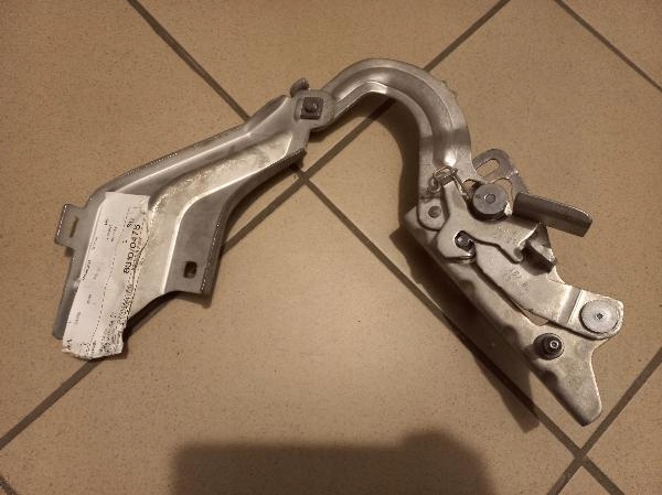 фото №14, Mercedes c klasa w206 a206 петли капот