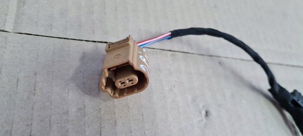 фото №5, Sq8 4m rsq8 q8 штекер колодка подушки безпеки двигуна 8k0973702g a7 4g sq7 4m q7