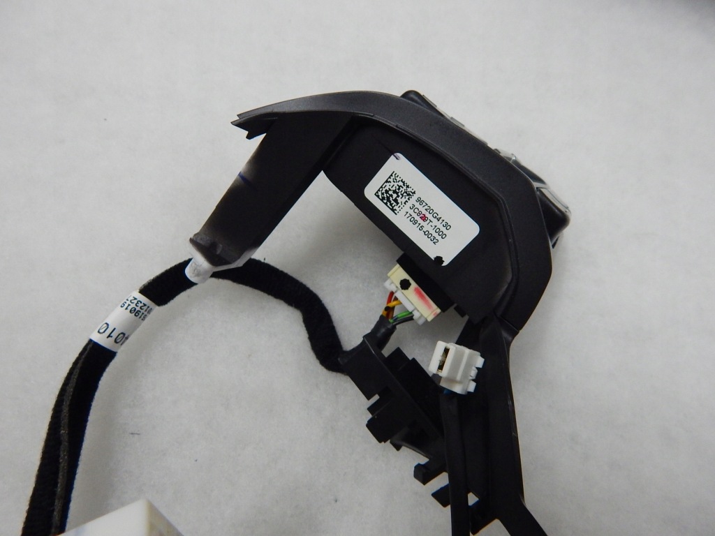 фото №8, Hyundai i30 iii - круиз-контроль мультифункция кнопки руля