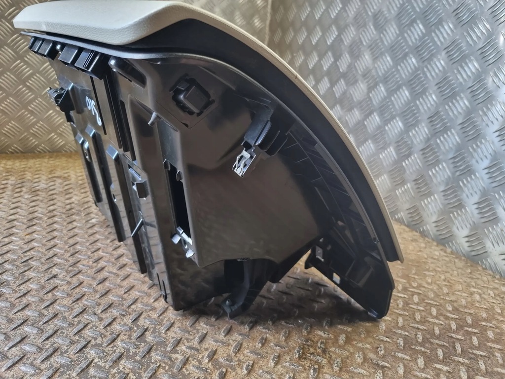 фото №5, Volvo xc60 2019 бардачок пасажира ключ