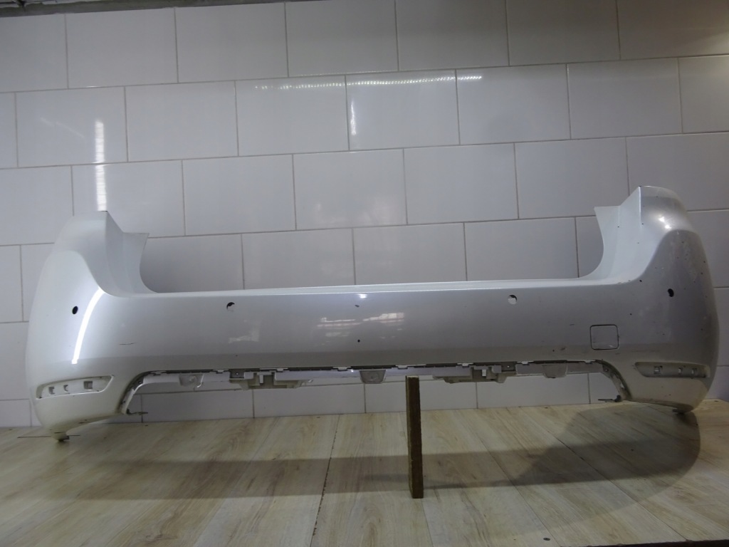 Купити Peugeot 308 13- універсал бампер задній 9800996477