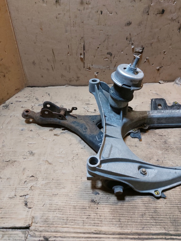 фото №4, Подрамник балка перед lexus is250