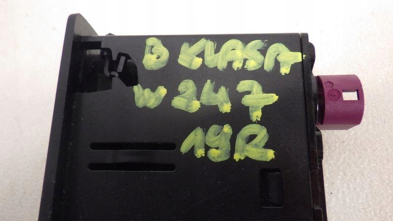 фото №7, Панель роз'єм usb mercedes w247 a2478203902