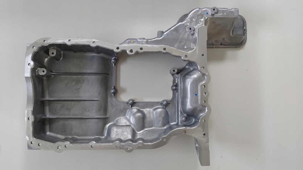 фото №12, Mitsubishi l 200 fullback l200 поддон масляная масла 2.4 4n15 алюминий x 2