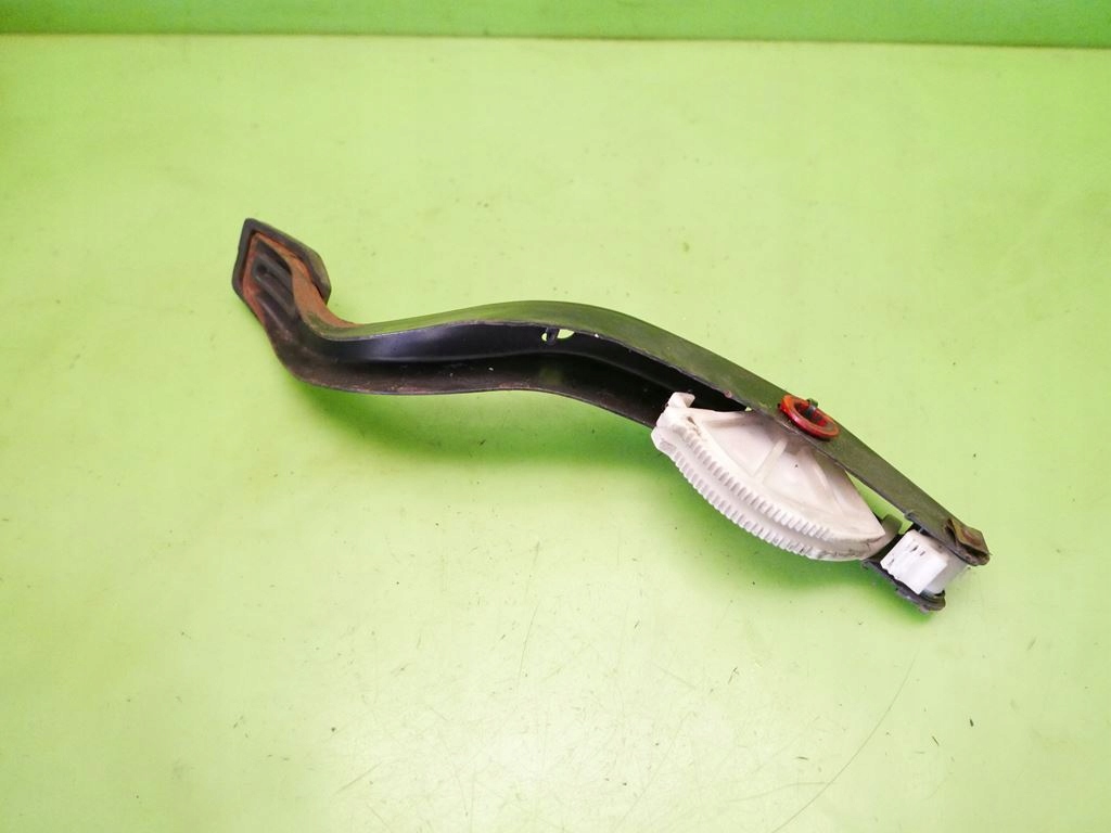 фото №3, Педали педаль сцепления ford fiesta mk2 1.1 8v 83-89