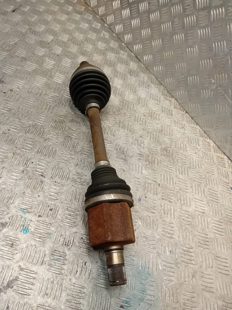 Audi etron 1.4tsi приводной вал левая короткий Оригинал