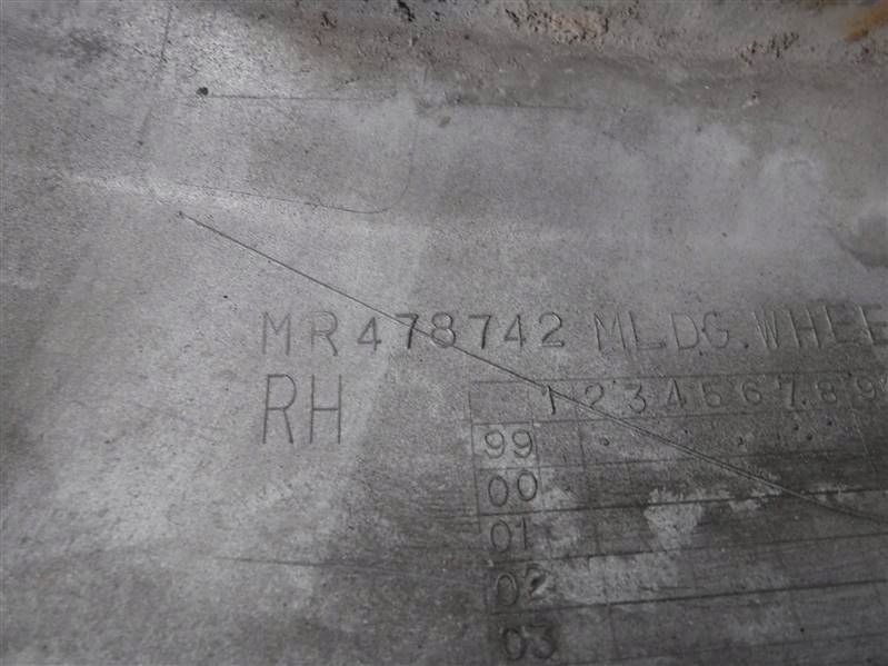 фото №11, Молдинг крыла правый перед mitsubishi pajero iii