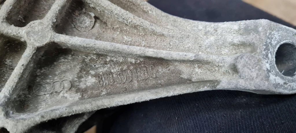 фото №13, A5 8w кронштейн кронштейн коробки передач 2.0 tdi 8w0399262ae a4 b9 8w