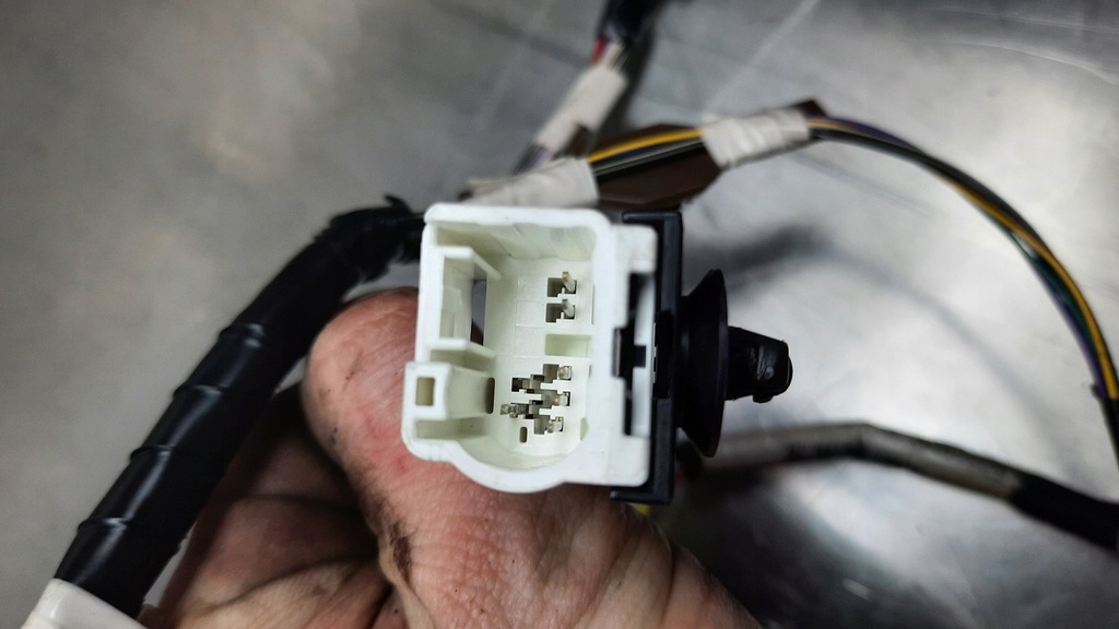 фото №6, Джгут електропроводка двері правий перед toyota corolla e21 sedan