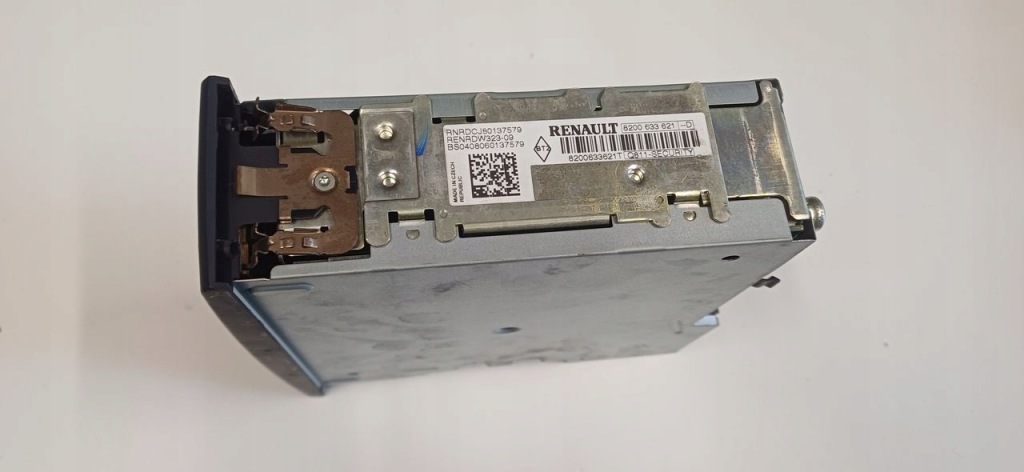 Renault thalia 1 07r радио cd радиопроигрыватель 8200633621d clio 2 с код в Украине