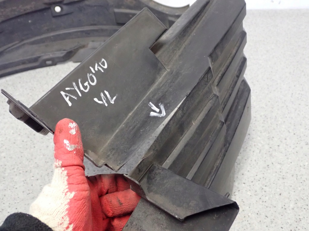 фото №3, Toyota aygo 06-12 подкрылок передние левая