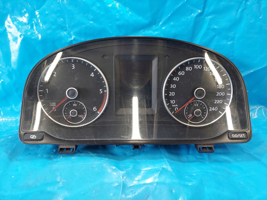 фото №1, Лічильник приладова панель vw caddy 2011 r 2k0920875a