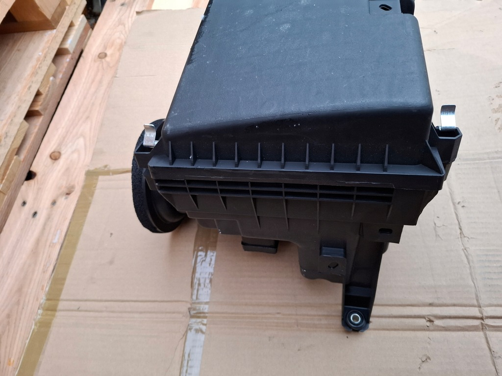 фото №5, Toyota hilux 2.4 2016- viii 8 корпус фильтра воздуха фильтр воздуха