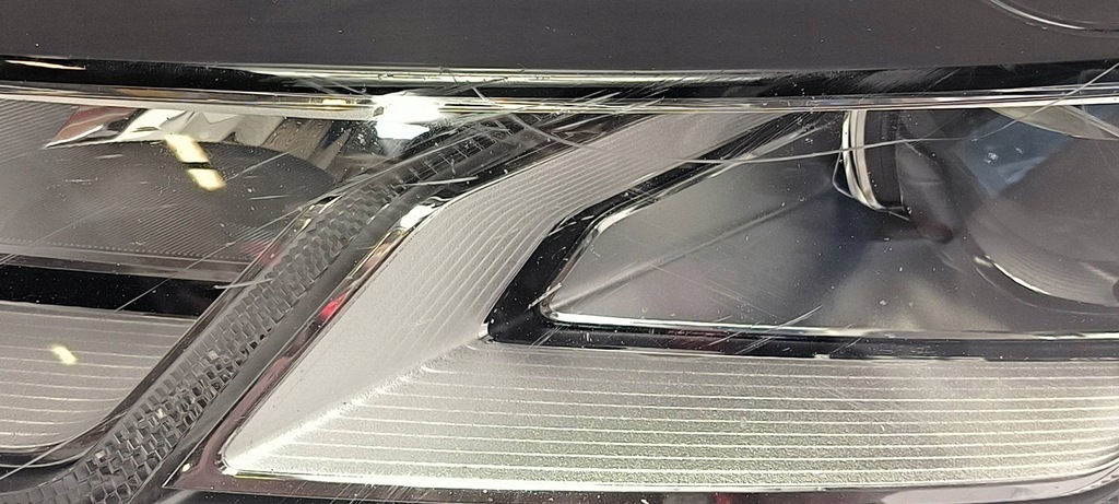 фото №10, Лампа ліва перед 4m0941033 audi q7 ii 4m