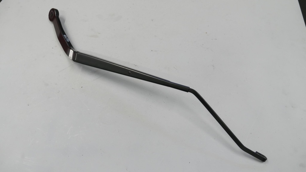 фото №1, Bmw x5 f15 x6 f16 рычаг дворники правое 7304071