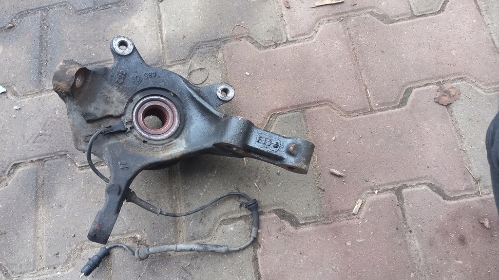 фото №2, Поворотный кулак правый перед renault laguna 1.9dci 02r