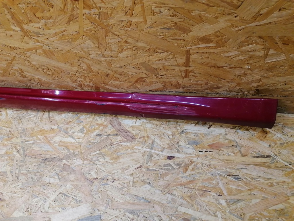 Молдинг порог правая порог правый  alfa romeo giulietta 2010-2020r Доставка