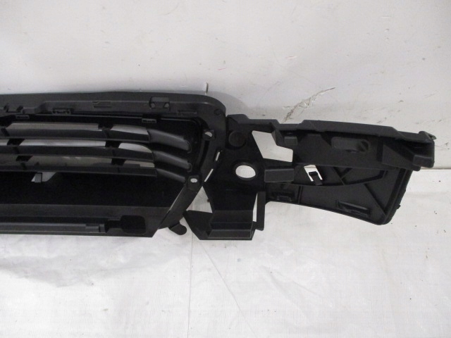 фото №13, Peugeot 5008 lift решітка радіатора решітка радіатора бампера передній