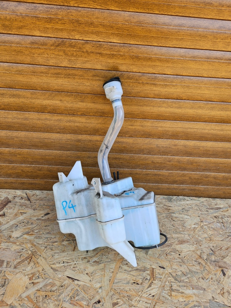 фото №1, Toyota prius iv 16- бачок омывателя