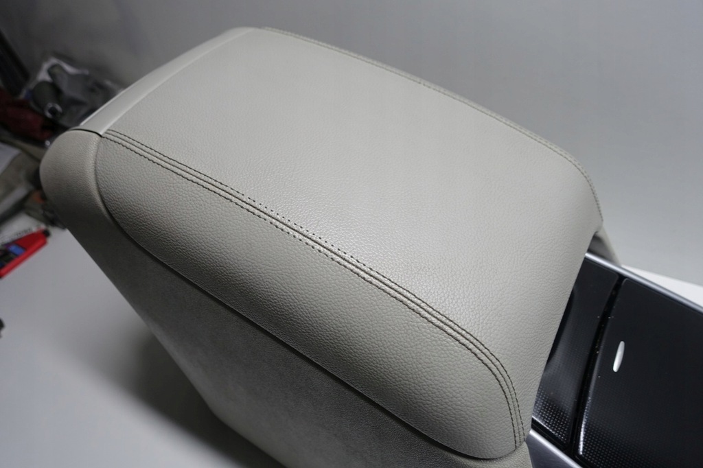 фото №12, Mercedes w251 підлокітник тунель бардачок r-klasa