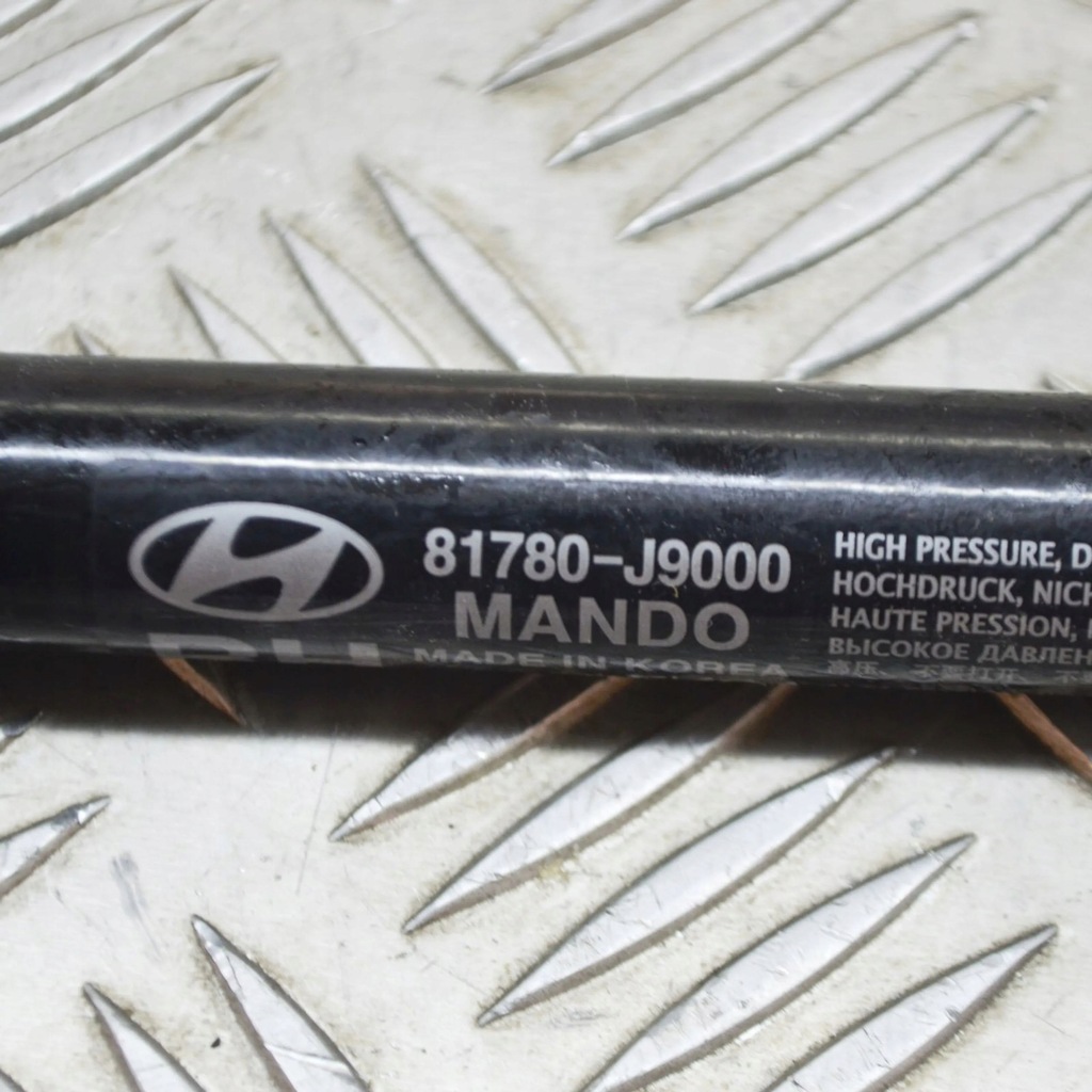 фото №7, Hyundai kona i 2018 правая сторона амортизатор крышки задний багажника