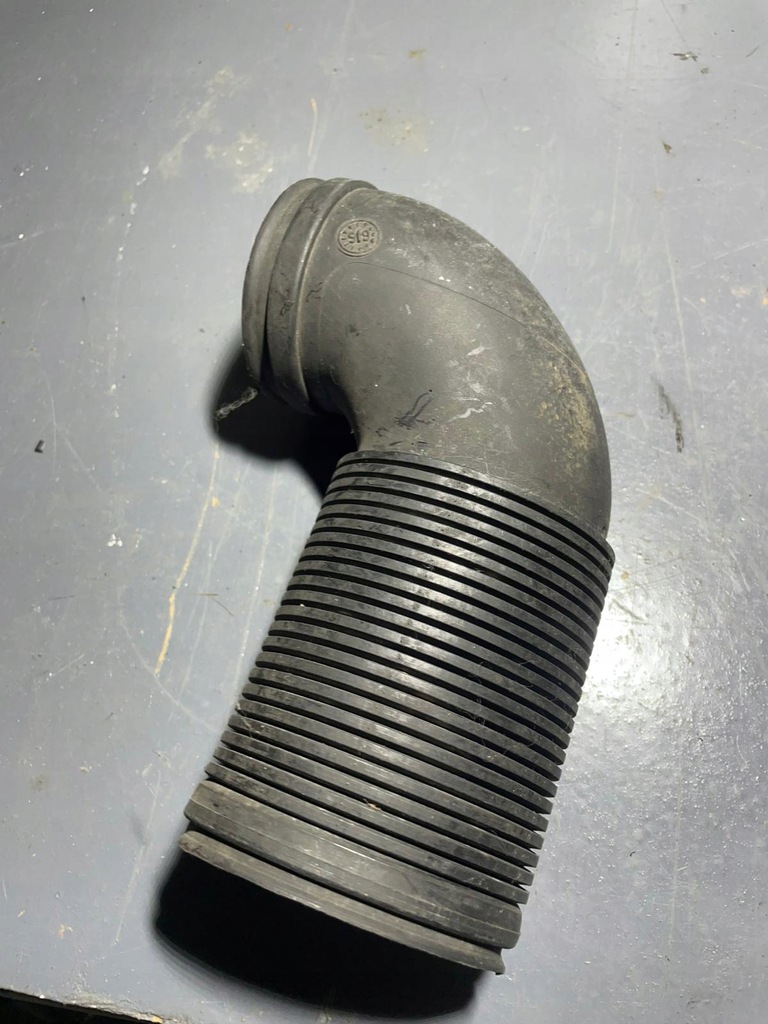 фото №1, Bmw e46 m54 труба шланг повітря повітрозабірник do генератора 1432465