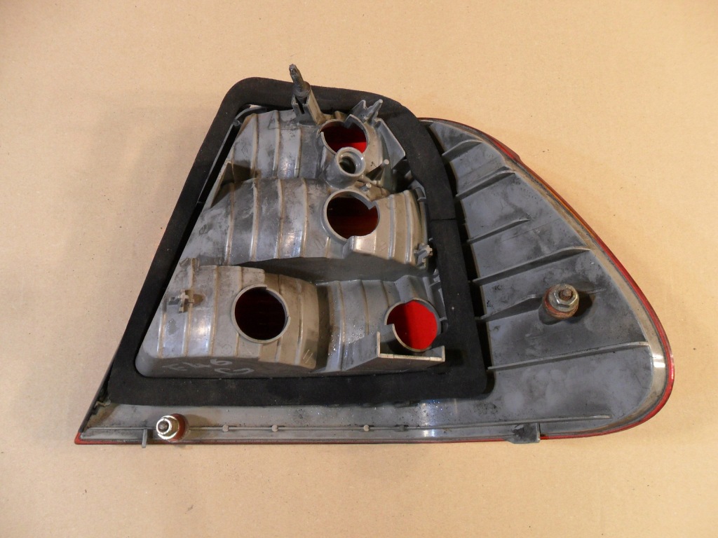 фото №10, Лампа левая задняя bmw 3 e46 fl 6907933