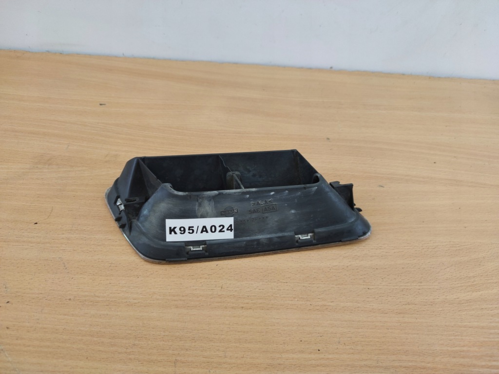 фото №2, Nissan primera p11 ліва решітка радіатора решітка радіатора решітка решітка радіатора