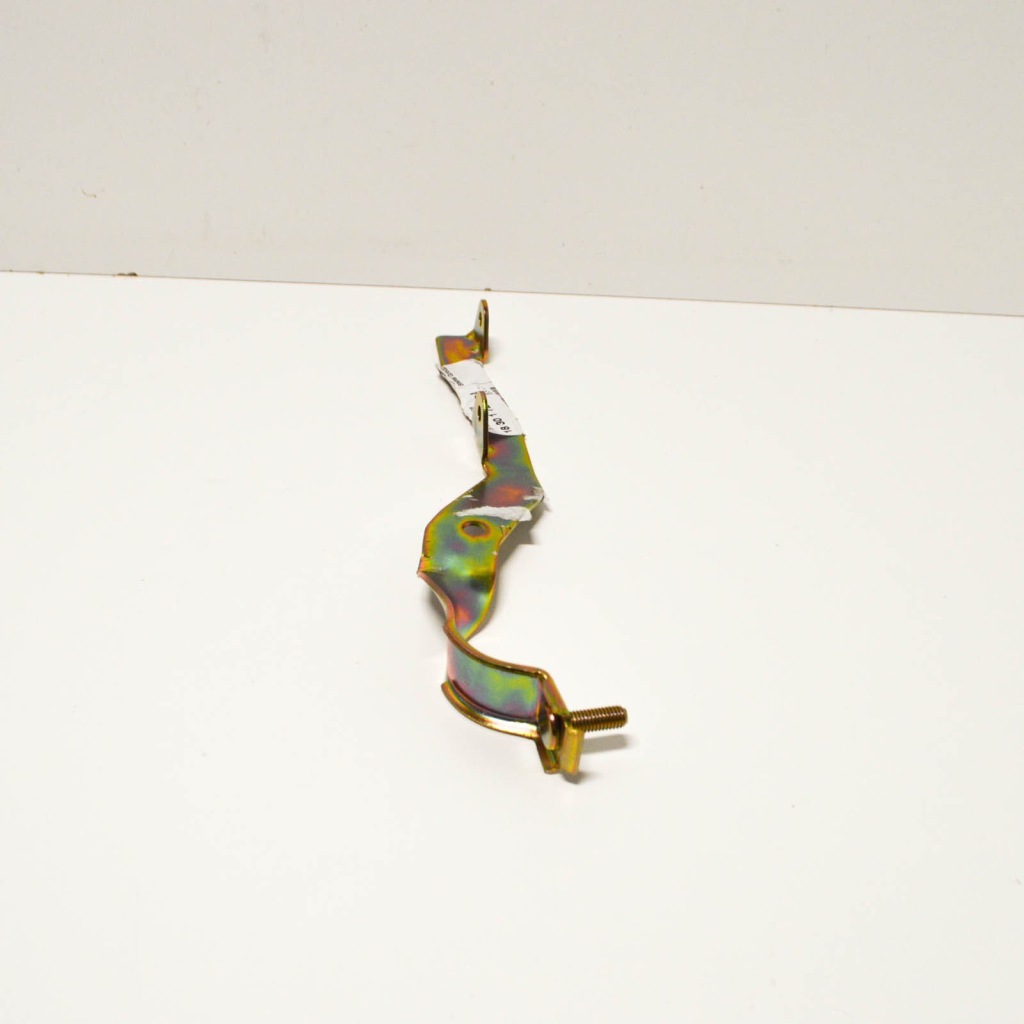 Купить Bmw 3 e30 кронштейн выхлоп 18301728341 1728341