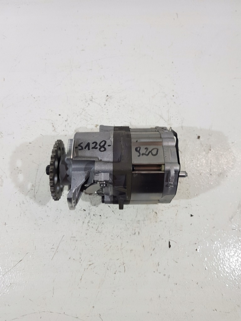 Купити Насос оливи масляна a6541802501 mercedes sprinter w907 2.0 cdi 654920
