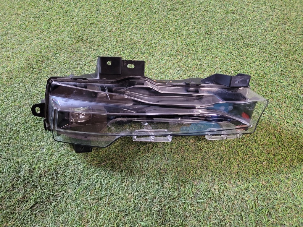 Купить Tesla model 3 y противотуманная фара led левый 1624797-00-a