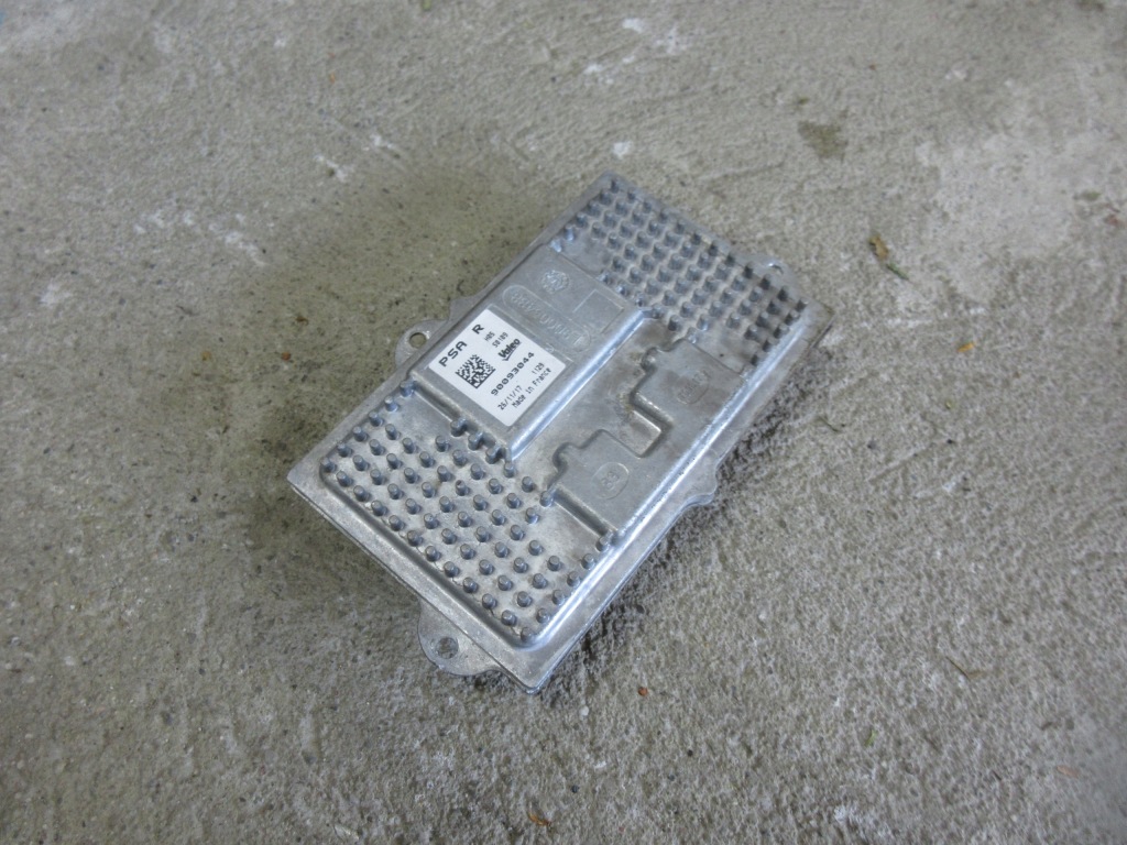 фото №1, Peugeot 5008 ii 2018 r. модуль перетворювач лампи 90093044