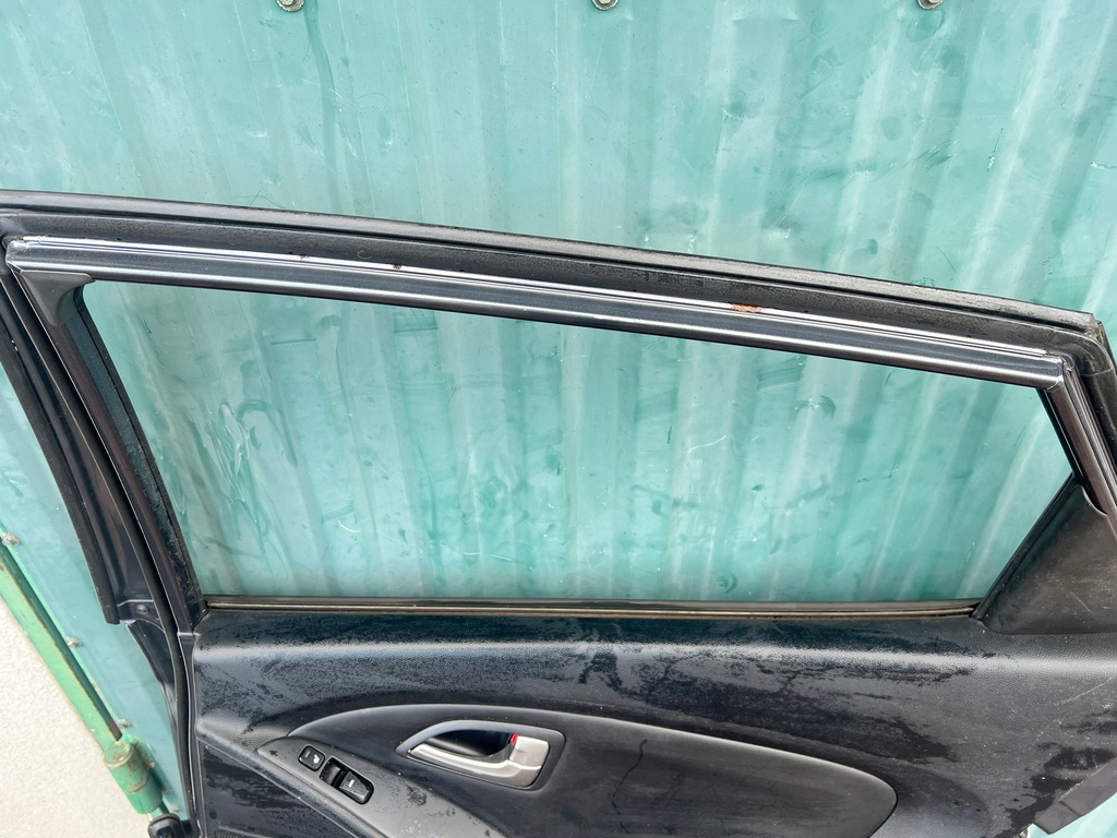 фото №15, Дверь задние правое правый задняя hyundai ix35 код лакокрасочного покрытия: 5k