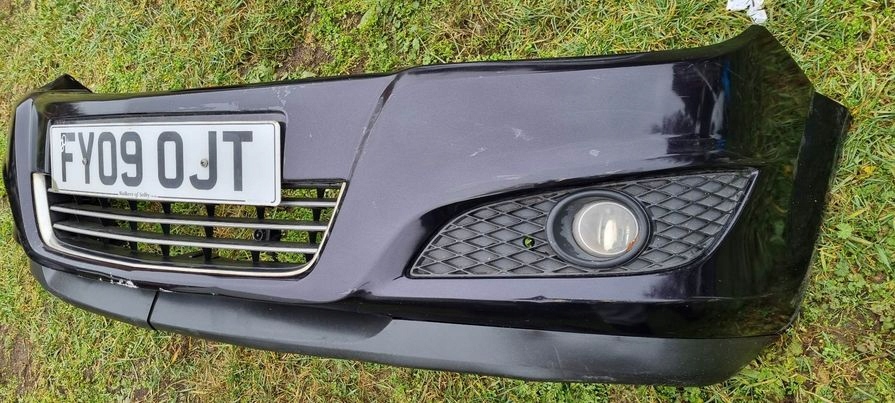 Бампер передній перед opel astra iii h lift Зі Шроту
