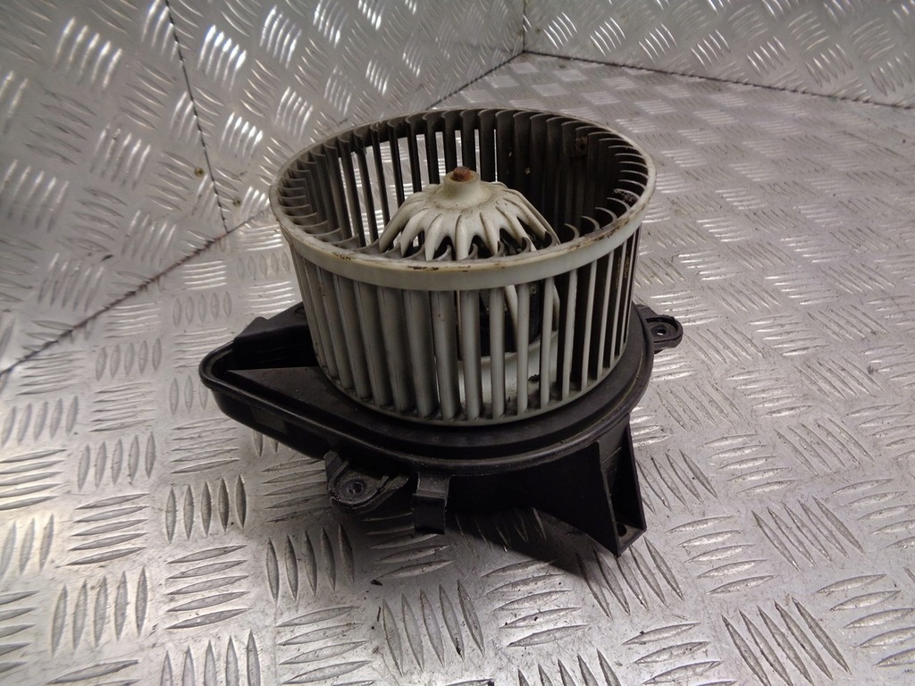 фото №1, Вентилятор обдув fiat punto ii 141730600