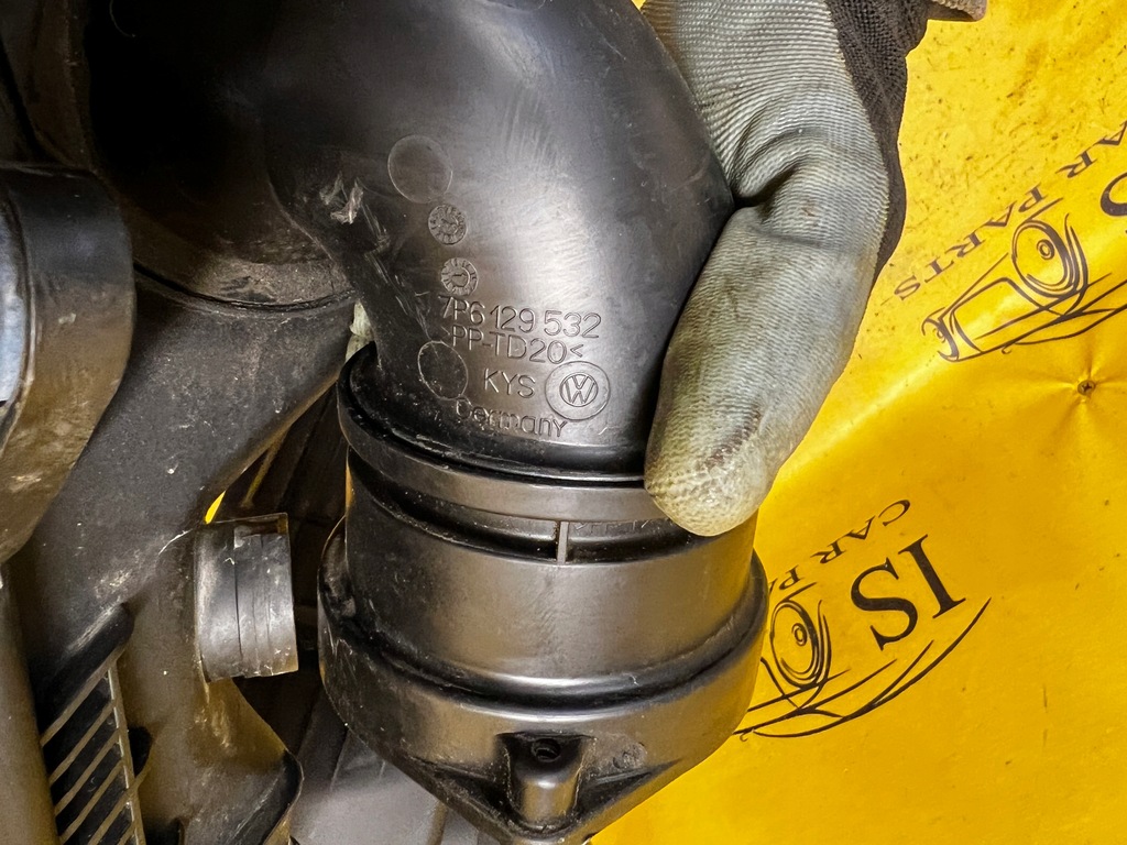 фото №6, Корпус фильтра воздуха правая porsche cayenne 7p5 lift 4.2d