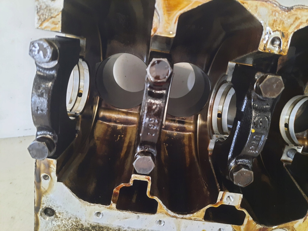 фото №9, Volkswagen golf 4 iv 97-06 1.4mt dół блок двигателя akq