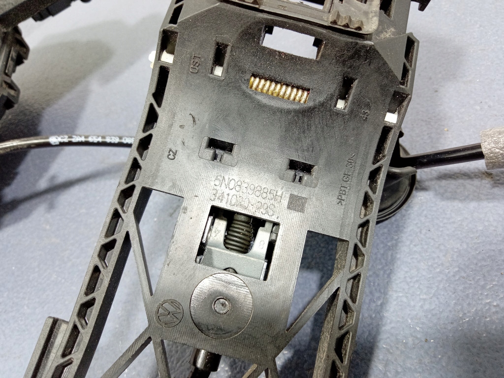 фото №5, Skoda scala замок дверь задняя левый задний 7 pin 5ta839015k