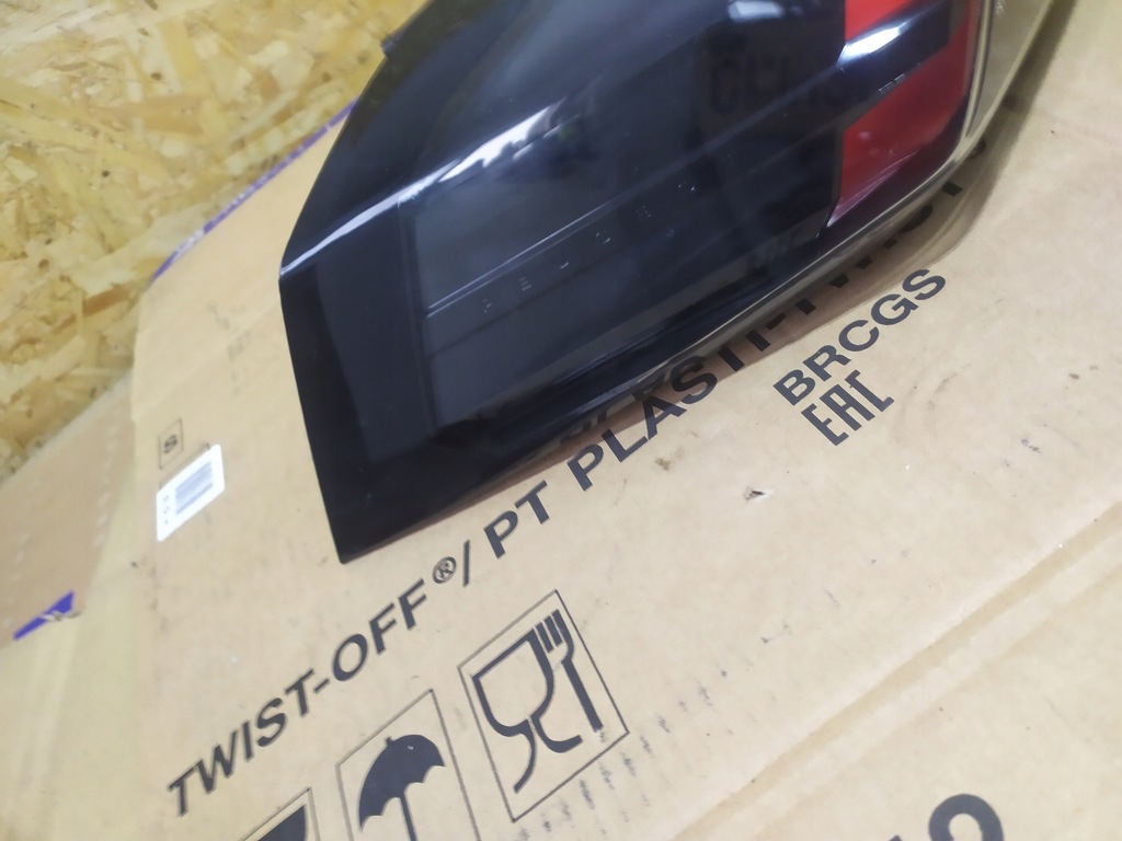 фото №9, Лампа задняя левая led peugeot 2008 ii