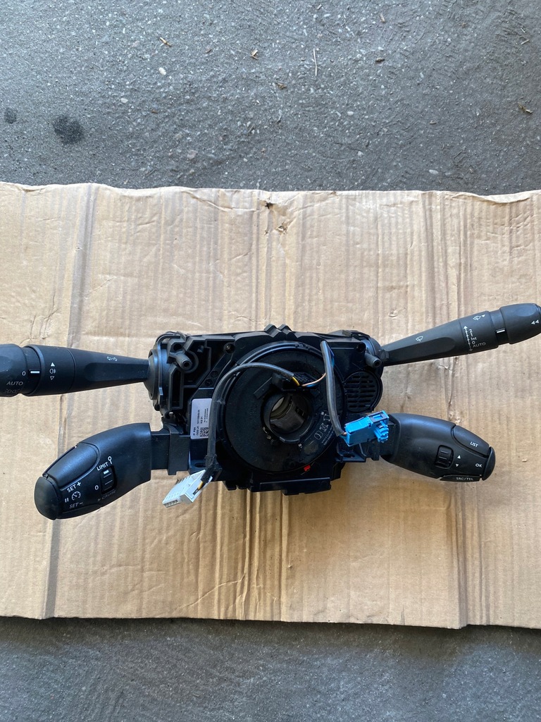 фото №1, Peugeot переключатель комбинированный лента pod руль