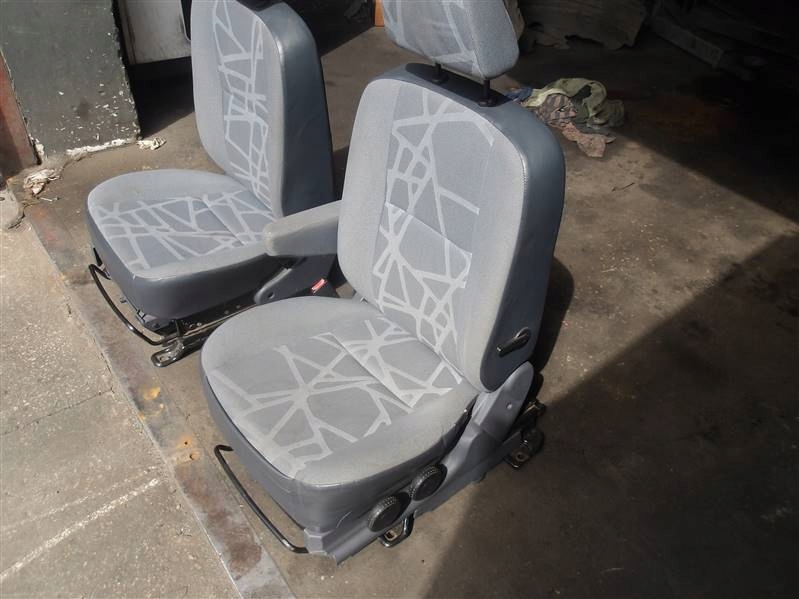 фото №6, Сиденье водителя пассажира ford transit connect mk1 lift