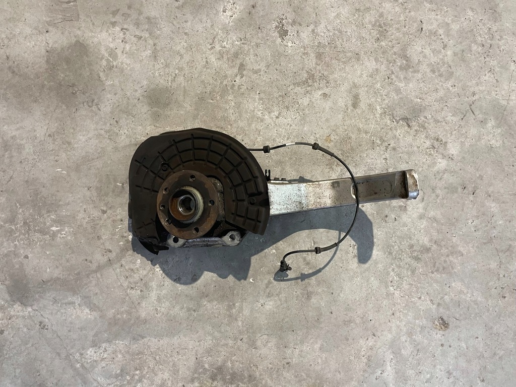 фото №1, Поворотний кулак maserati levante rh