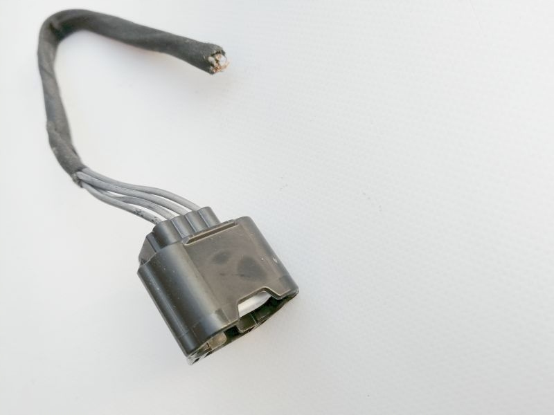 фото №3, Renault iv штекер замка крышки