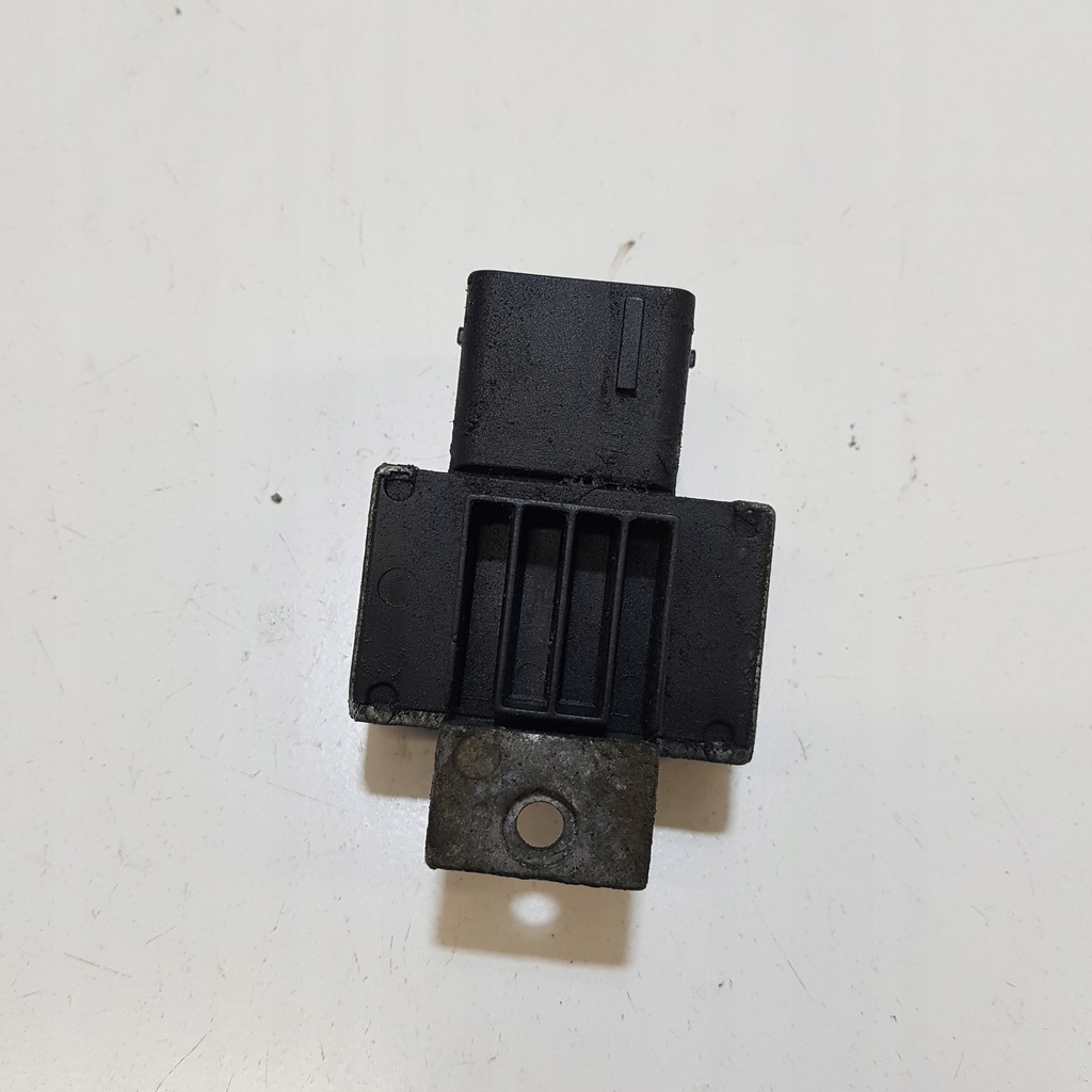 фото №3, Реле свеча накаливания renault master 3 110678071r