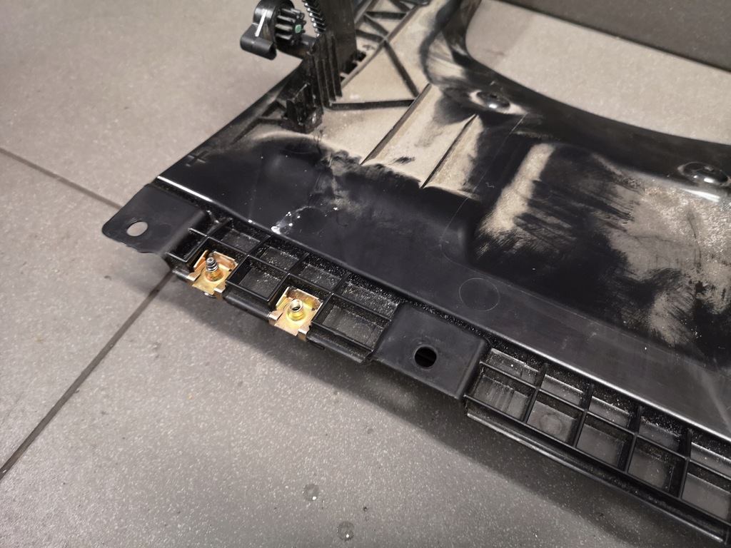 фото №16, Бардачок корпус колонки vw phaeton eu 3d1857505g