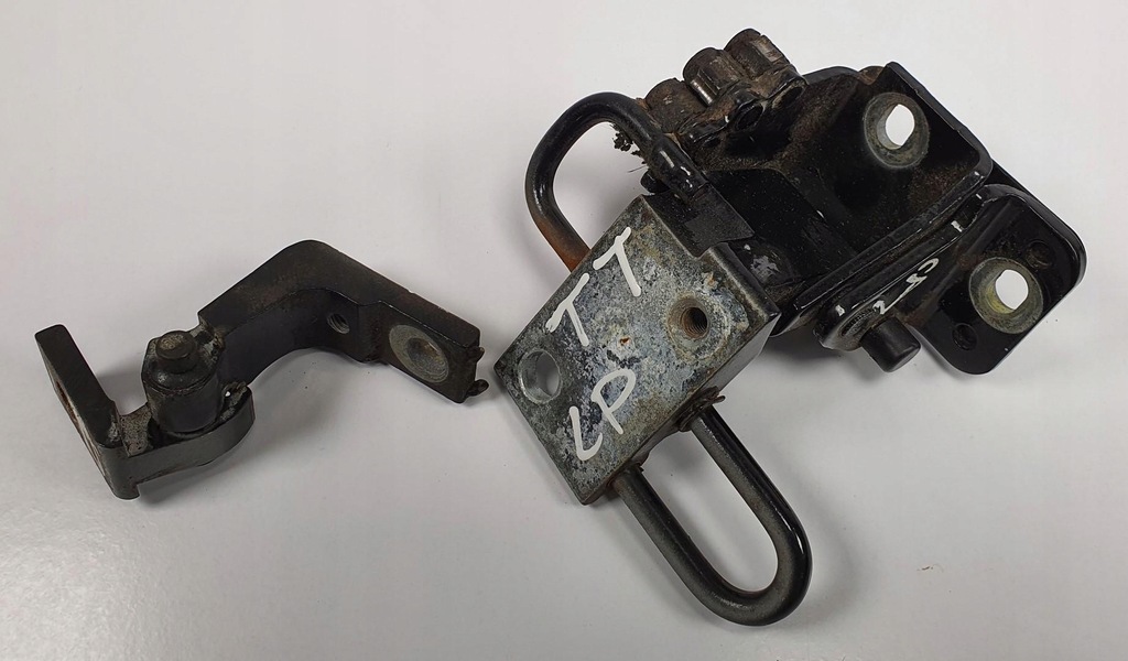 фото №1, Петли дверь левая перед audi tt 8n cabrio пара