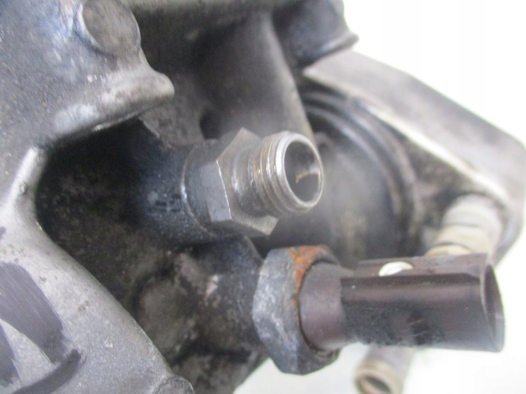 фото №6, Корпус фільтра оливи chłodniczk octavia ii 2.0 tdi