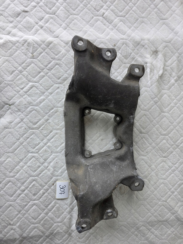 Кронштейн крепеж опора коробки audi a6 c6 4f0399263l с Разборки