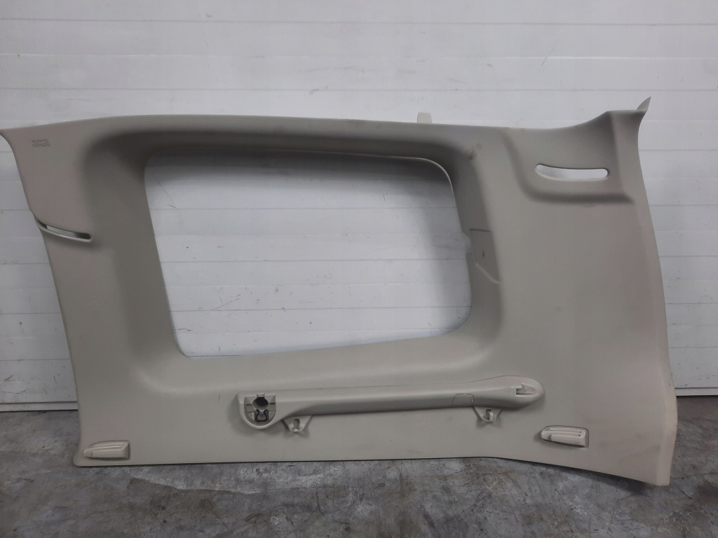 фото №1, Защита обшивка стекло стойка задняя правое pajero iv