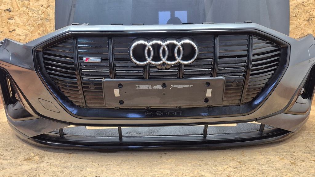 фото №5, Капот бампер лампи радіатор перед kompletny audi e-tron s-line q8 e-tron